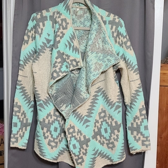 Kate Collection Womens Wool Blend Cardigan Aztec Design size EUC - Picture 1 of 5